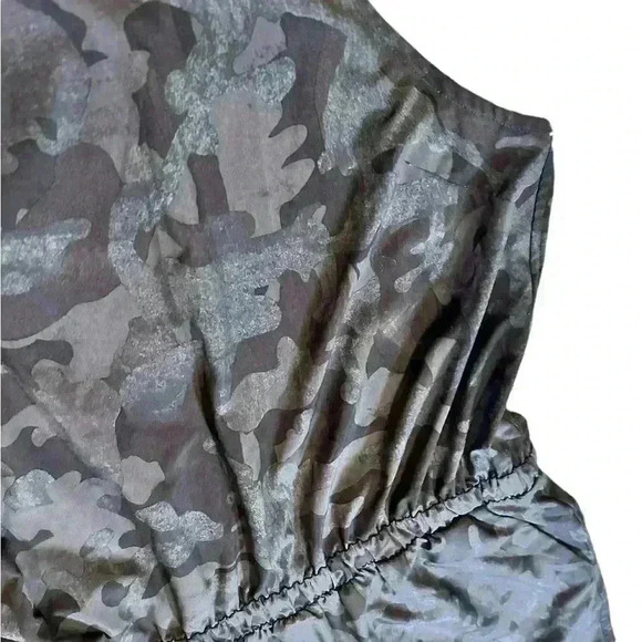 ZELLA S Getaway Blouson Romper Grey Depths Say My Name Camo XL - Picture 4 of 9